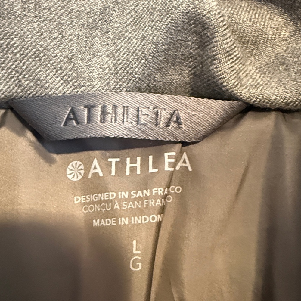 NWT Athleta Halo Flannel puffer jacket - Picture 6 of 6